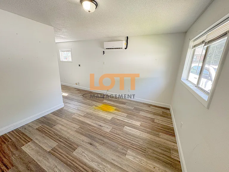 10 Montis Dr — Photo 3
