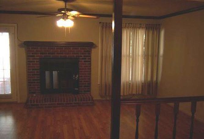 2nd image of 4304 Manchester Ln #0