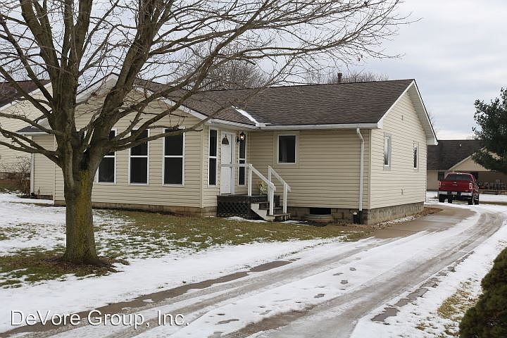 1st image of 3782 Apple Valley Dr