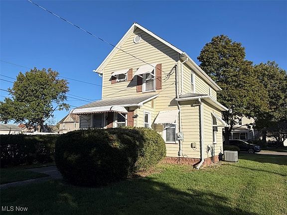 4th image of 324 Belmont Ave NW