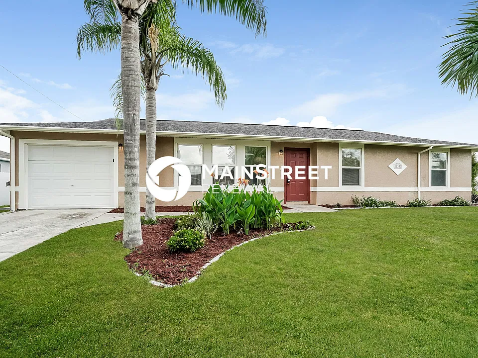 823 NE 18th Ter