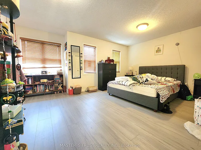 745 Laurelwood Dr — Photo 8