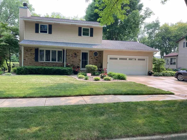 5101 Pebblebrook Dr, Madison, WI 53716