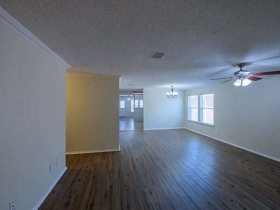 4th image of 5221 Prestwick Dr