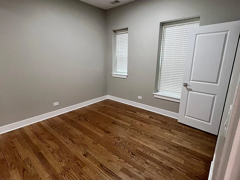 2314 W Giddings St #1F — Photo 14
