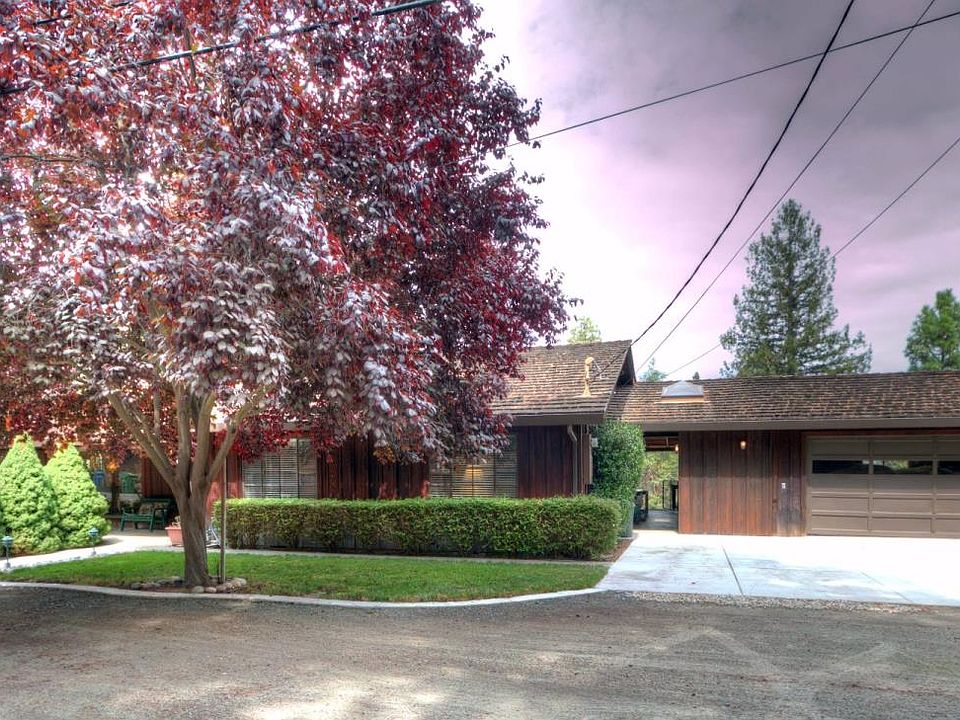 1st image of 166 Spreckles Ave