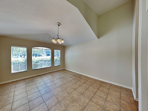 4th image of 6923 34th Ave E