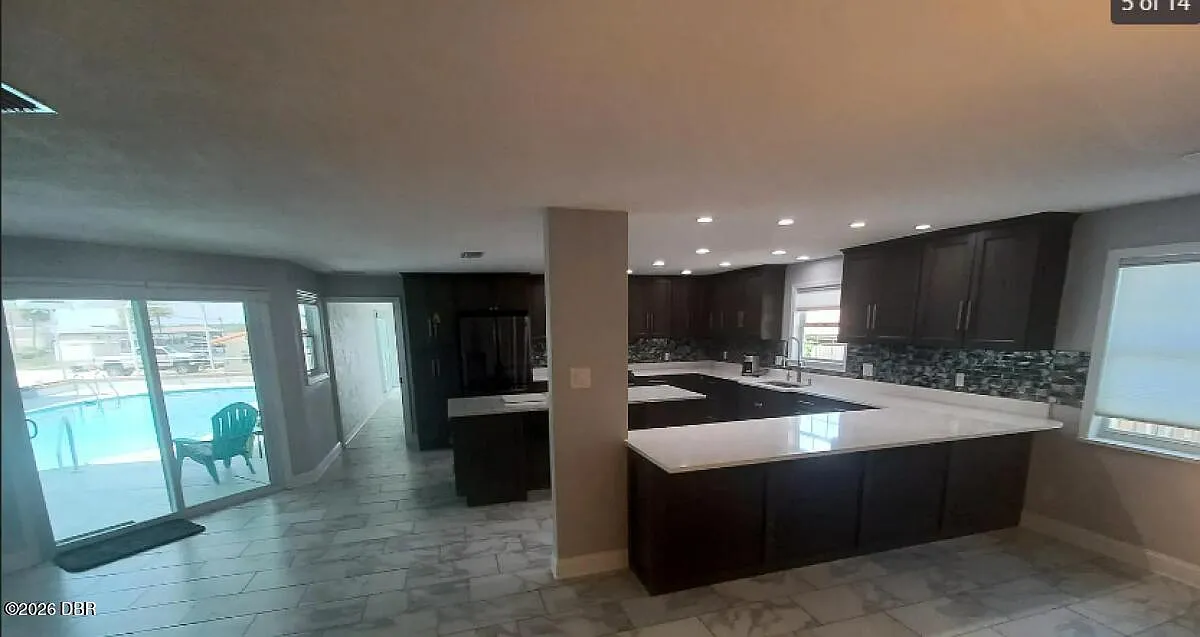 4 bed, 3.0 bath, 3398 sqft, $4,680 — Photo 3