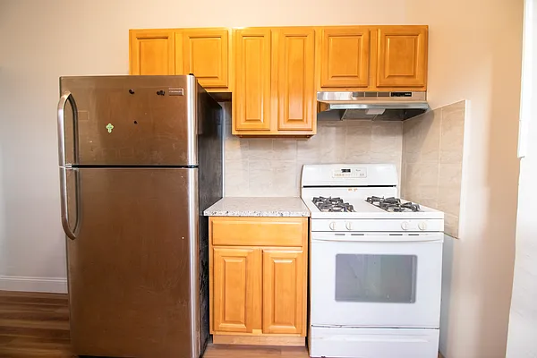 Rented by Sorensens Parkview Terrace Real Estate Inc | media 32