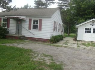 3203 N Belsay Rd, Flint, MI 48506