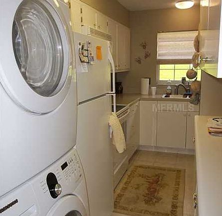 2nd image of 621 W Indiana Ave #40