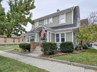 1532 N Main St, Racine, WI 53402