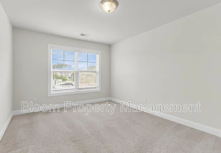 1577 Krait Ct — Photo 38