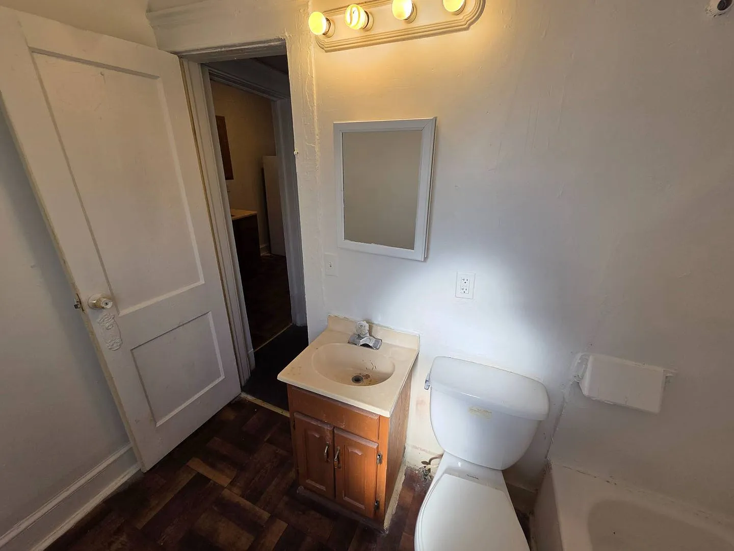 536 E 117th St Cleveland, OH 44108 — Photo 4