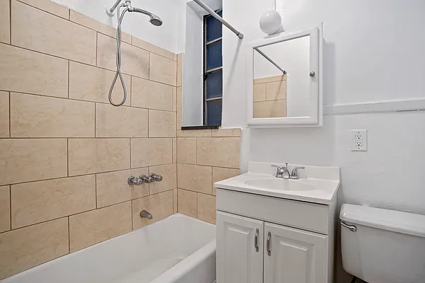 Rented by Douglas Elliman | media 20