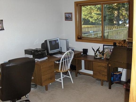 3rd main floor bedroom or den