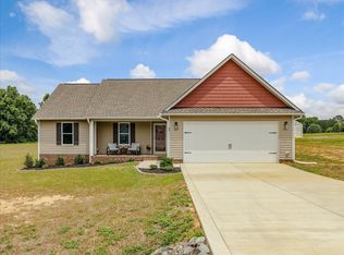 90 Goose Creek Cir, Dunn, NC 28334