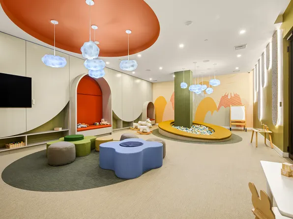 12 Rockwell Place image 20 of 29