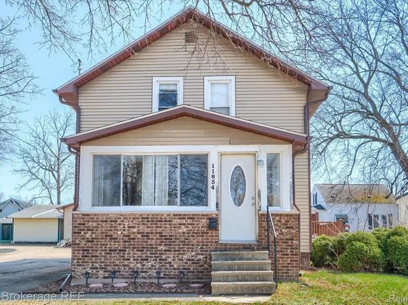 11854 Walter St, Mount Morris, MI 48458