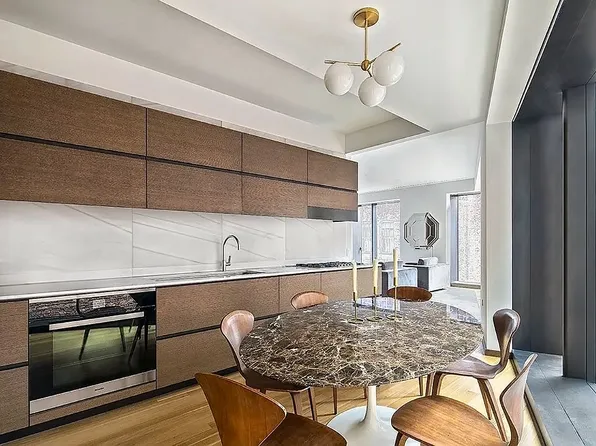 551 W 21st St APT 4F, New York, NY 10011