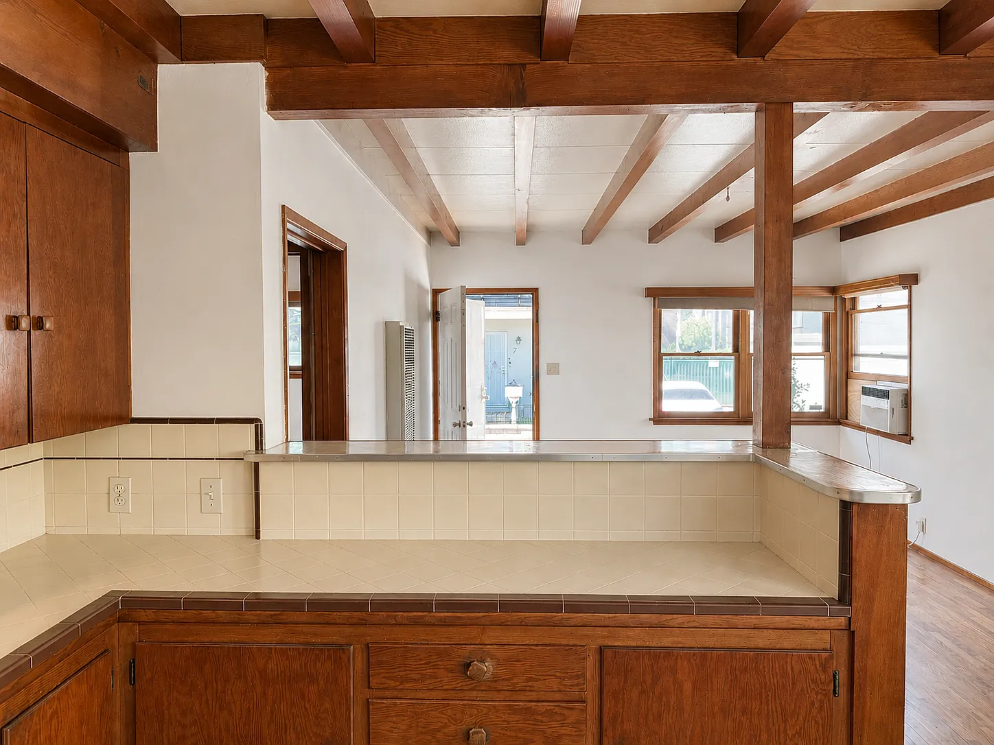 1 bed, 600 sqft, $1,650 — Photo 4