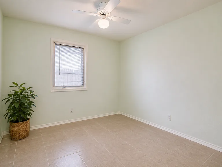6003 Woodway Ct — Photo 12