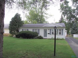 3358 Forest Grove Dr, Toledo, OH 43623
