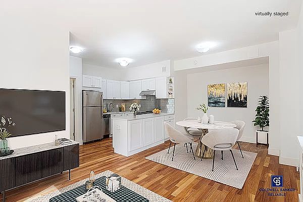1st image of 4 Sutton Pl APT 1
