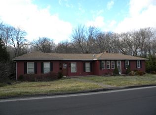 100 Frances Ann Dr, Watertown, CT 06779