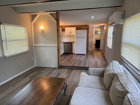 3rd image of 238 NE 74th St