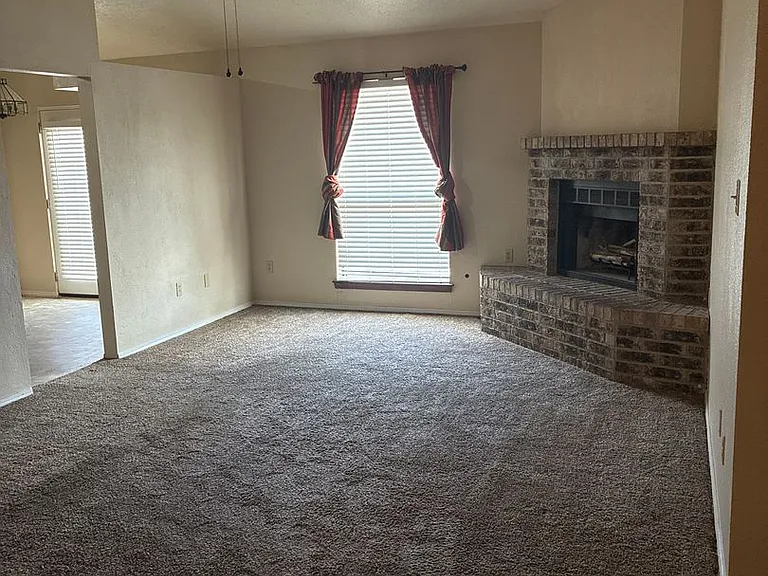 5432 Pepperwood Ct NW — Photo 5
