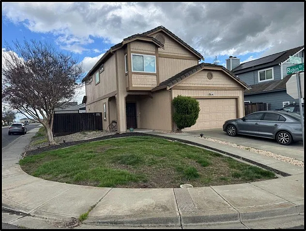481 Robin Cir