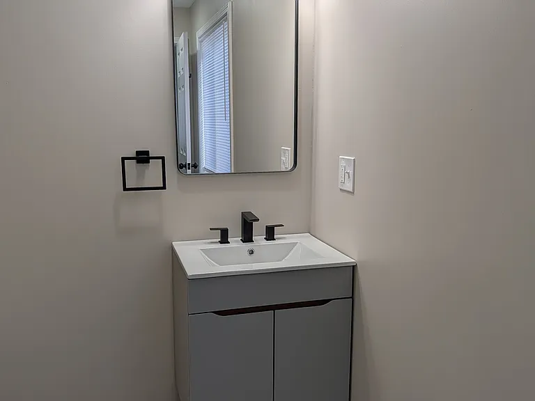 19 Terrel Dr #13 — Photo 7