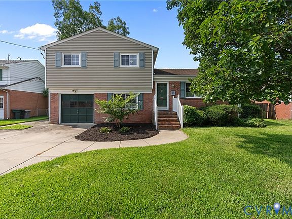 2nd image of 16 Bonneville Dr