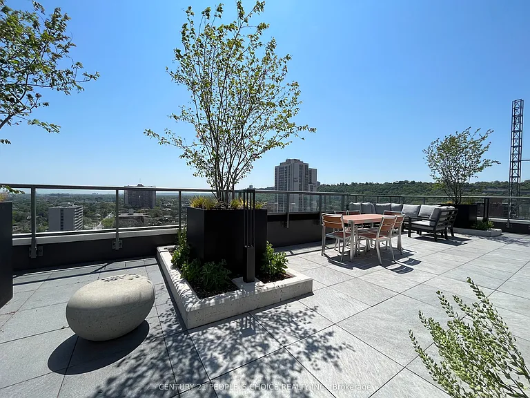 212 King William St #703 — Photo 30