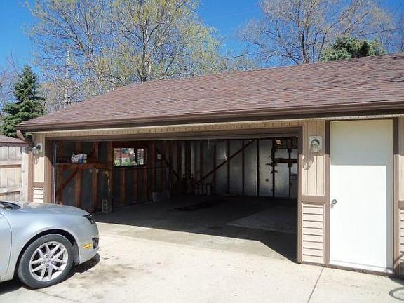 5th image of 1224 Lakeview Ave