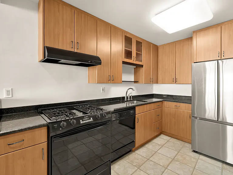 4620 N Park Ave #810E — Photo 7