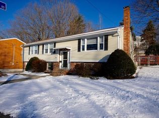 213 Den Quarry Rd, Lynn, MA 01904