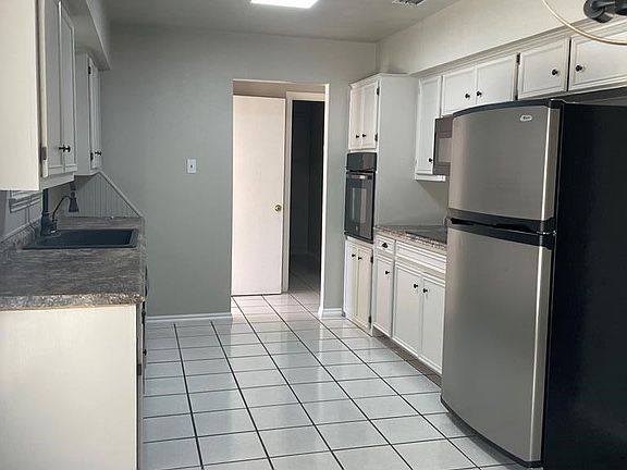 2nd image of 4614 Anetta Dr