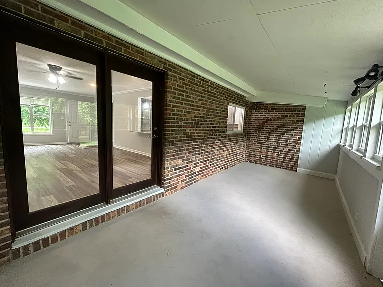 1124 Whites Mill Rd — Photo 19