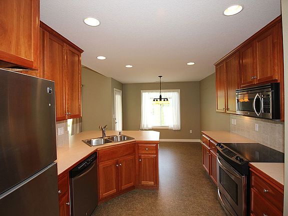 3rd image of 1510 S Jefferson Pl