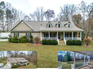 918 Spur Rd, Jamestown, TN 38556