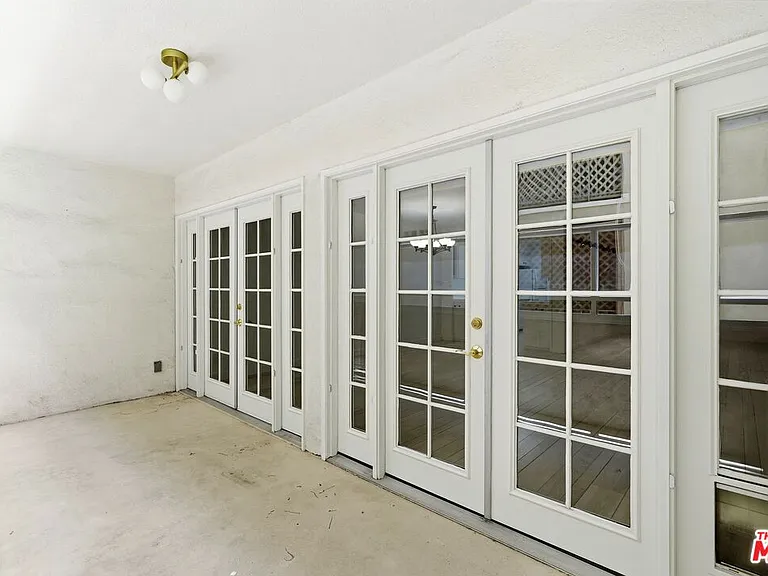 11970 Montana Ave #104 — Photo 27