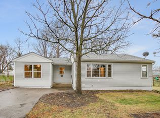 5416 N Highland Dr, McHenry, IL 60050
