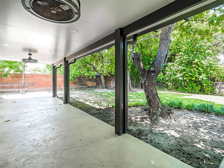 9841 Dominican Dr — Photo 27