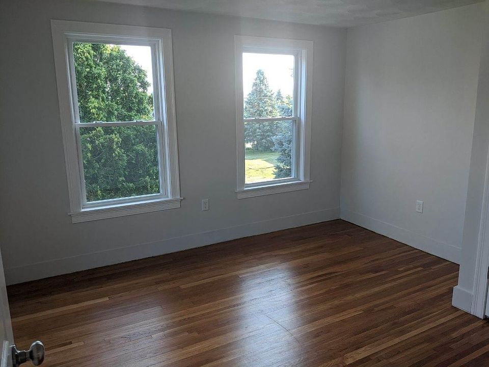 1st image of 102 Groveland St #2