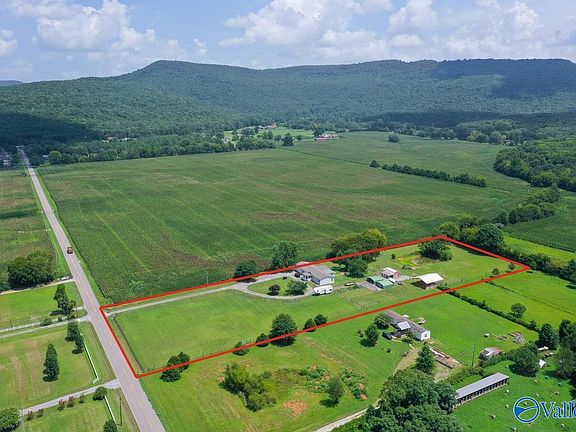 3rd image of 351 Old Gurley Pike