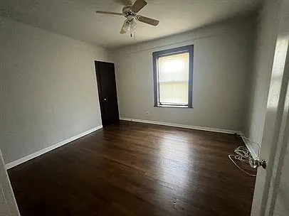 3545 Vernon Ave — Photo 6