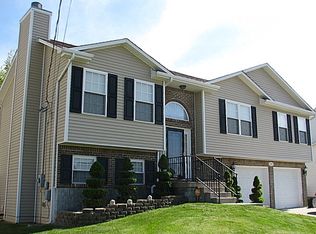 157 Portobello Rd, Radcliff, KY 40160