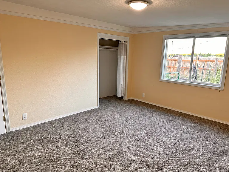 26147 Hall Rd — Photo 10